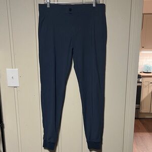 Greyson Men's Navy Joggers